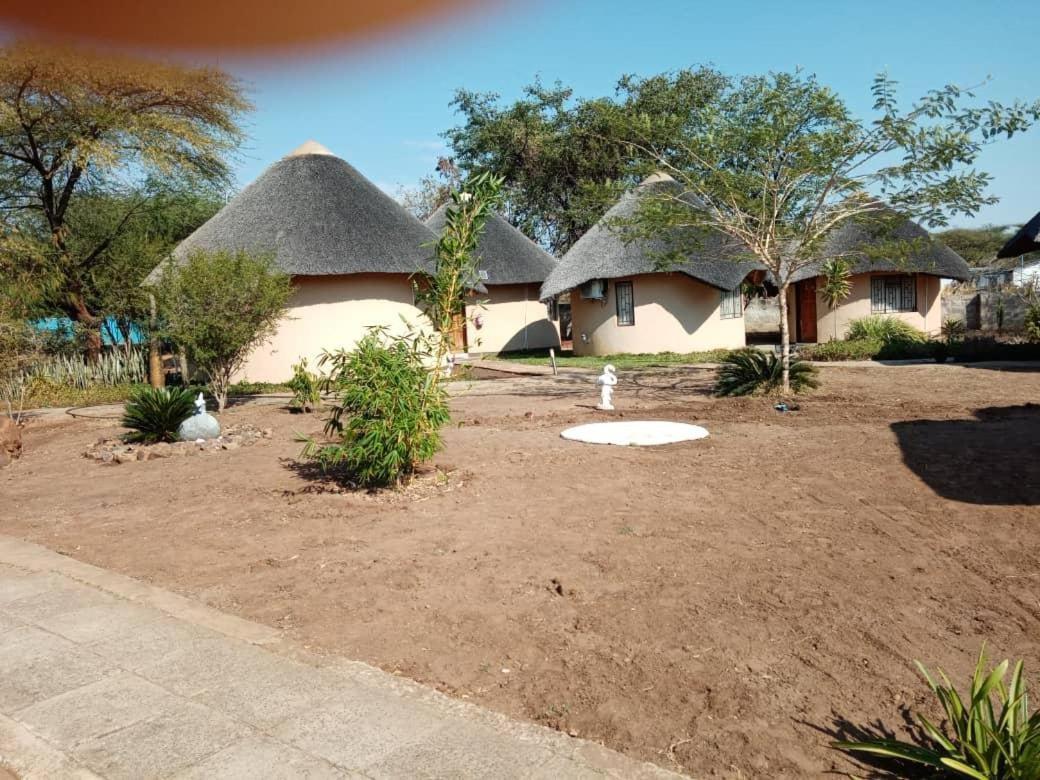 Nkanga Hotel Kasane Exterior foto